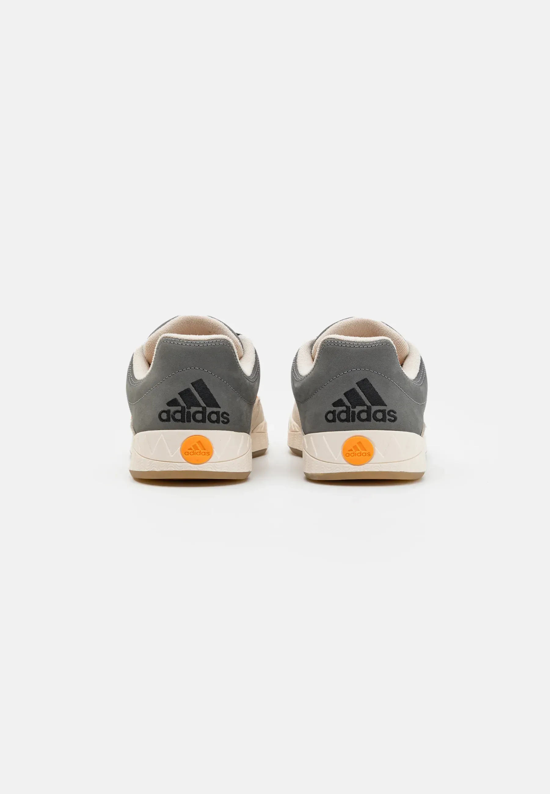 Фото № 3 с приближением к товару «‎ADIMATIC»