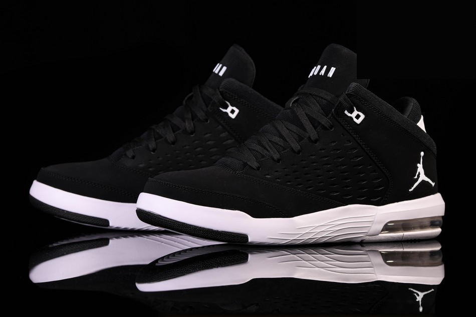 Фото № 3 с приближением к товару «‎Nike Air Jordan Flight Origin 4 Oreo »