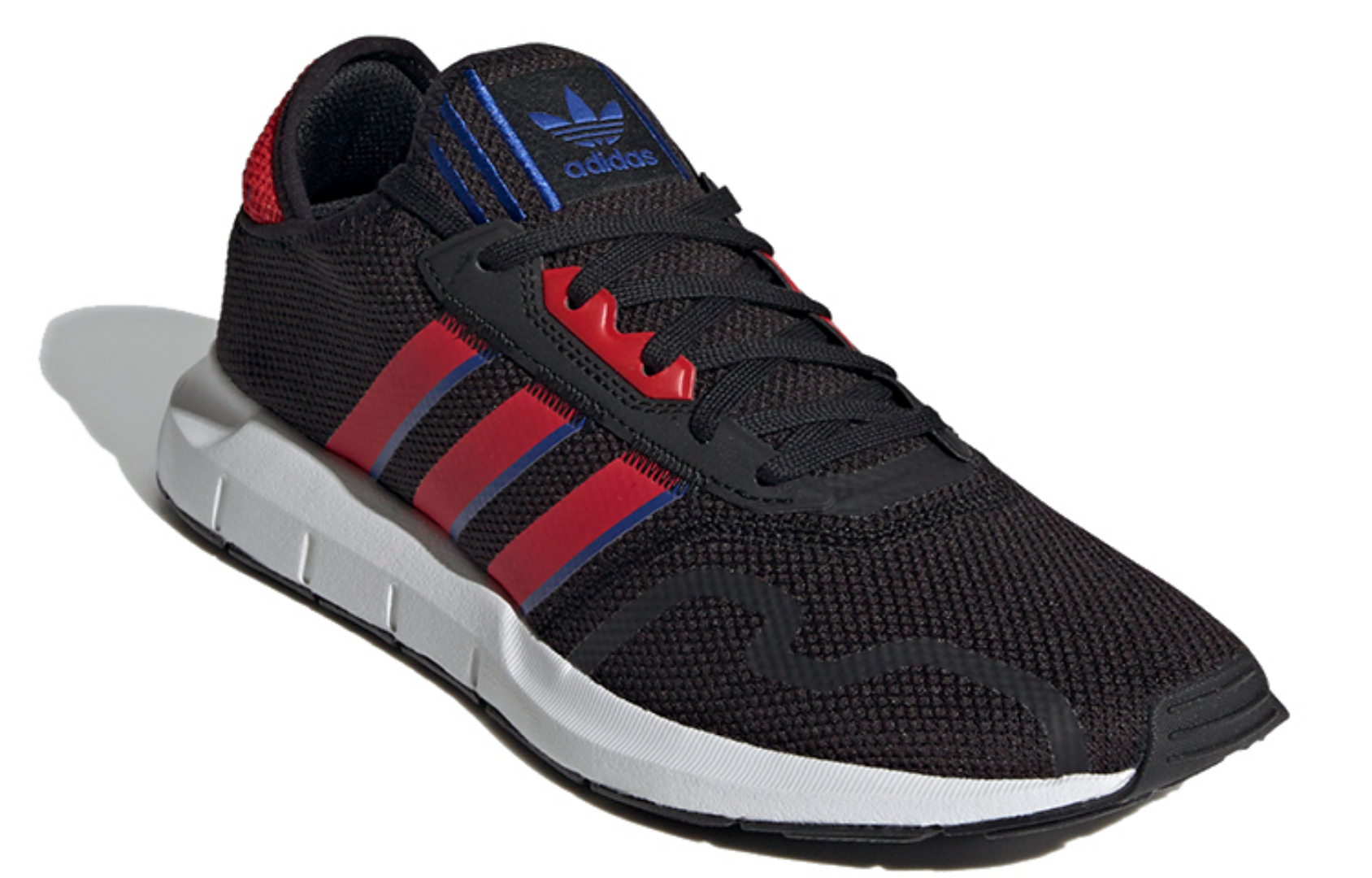Фото № 3 с приближением к товару «‎adidas originals Swift Run X BlackRed»
