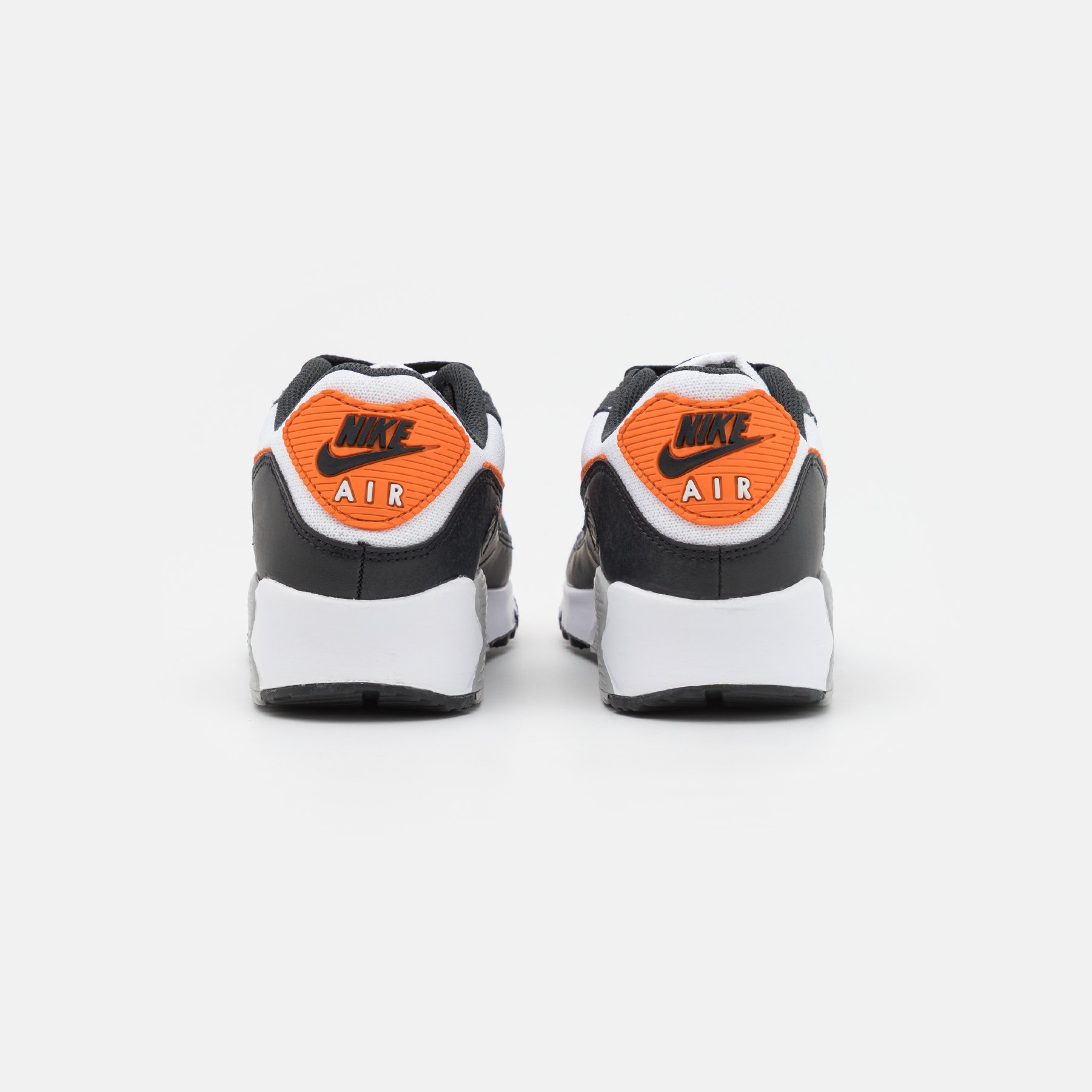 Фото № 3 с приближением к товару «‎Nike Air Max 90 »