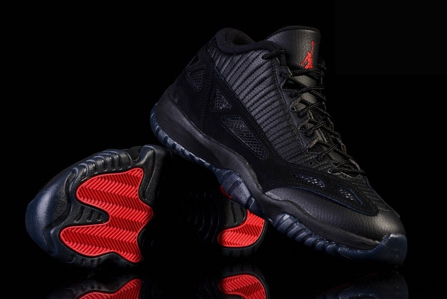 Фото № 2 с приближением к товару «‎Nike Air Jordan 11 Retro IE Referee »