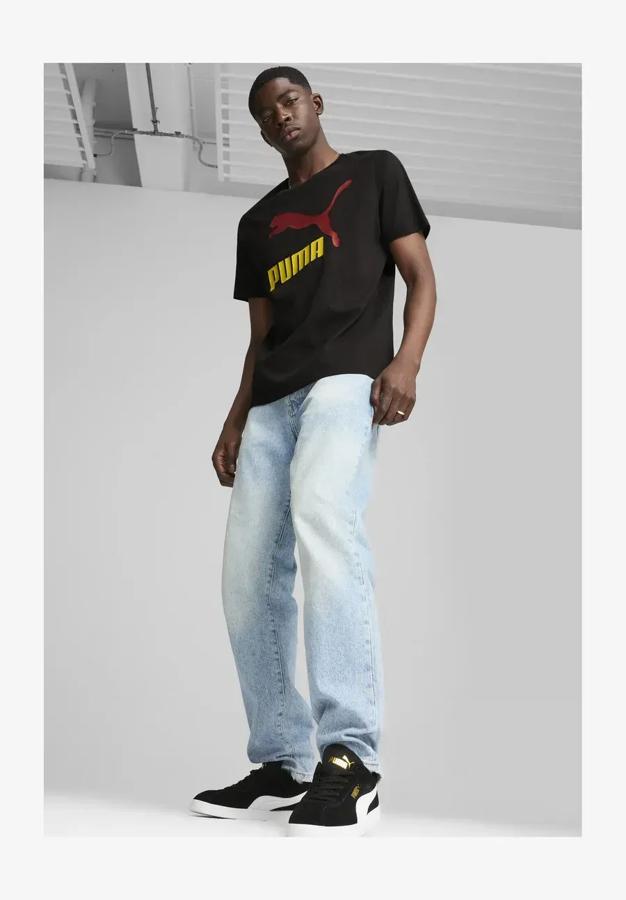 Фото № 2 с приближением к товару «‎CLUB II»