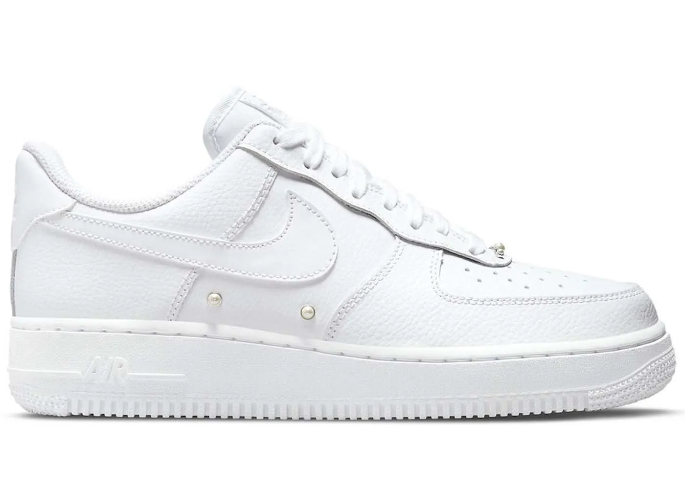 Фото № 1 с приближением к товару «‎Nike Air Force 1 Low 07 SE Pearl White »