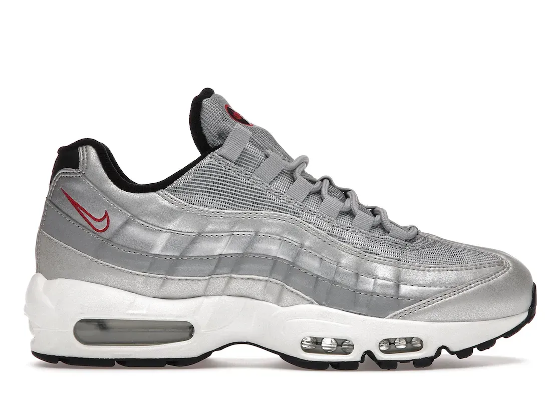 Фото № 1 с приближением к товару «‎Nike Air Max 95 Silver Bullet»