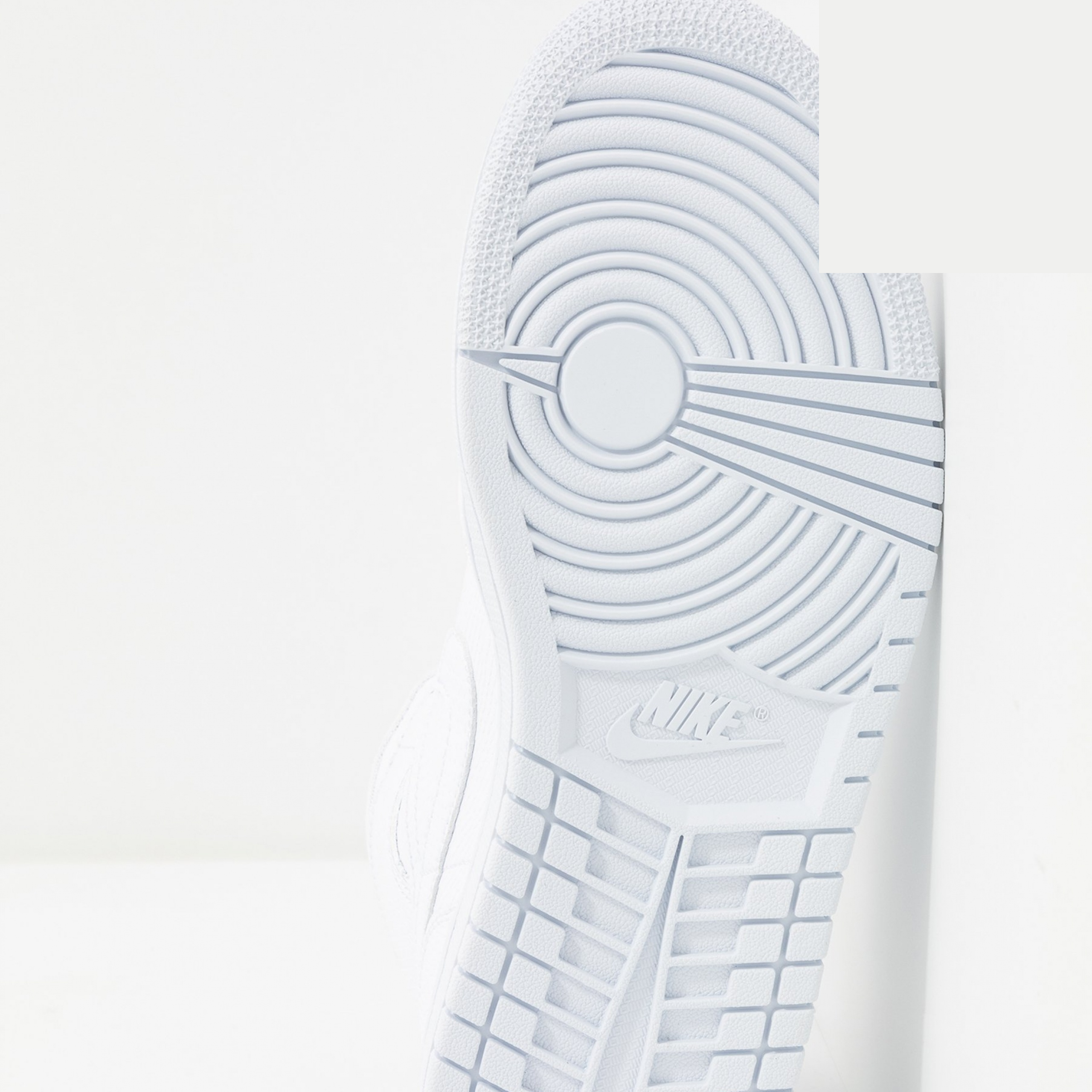 Фото № 4 с приближением к товару «‎Jordan Wmns Air 1 »