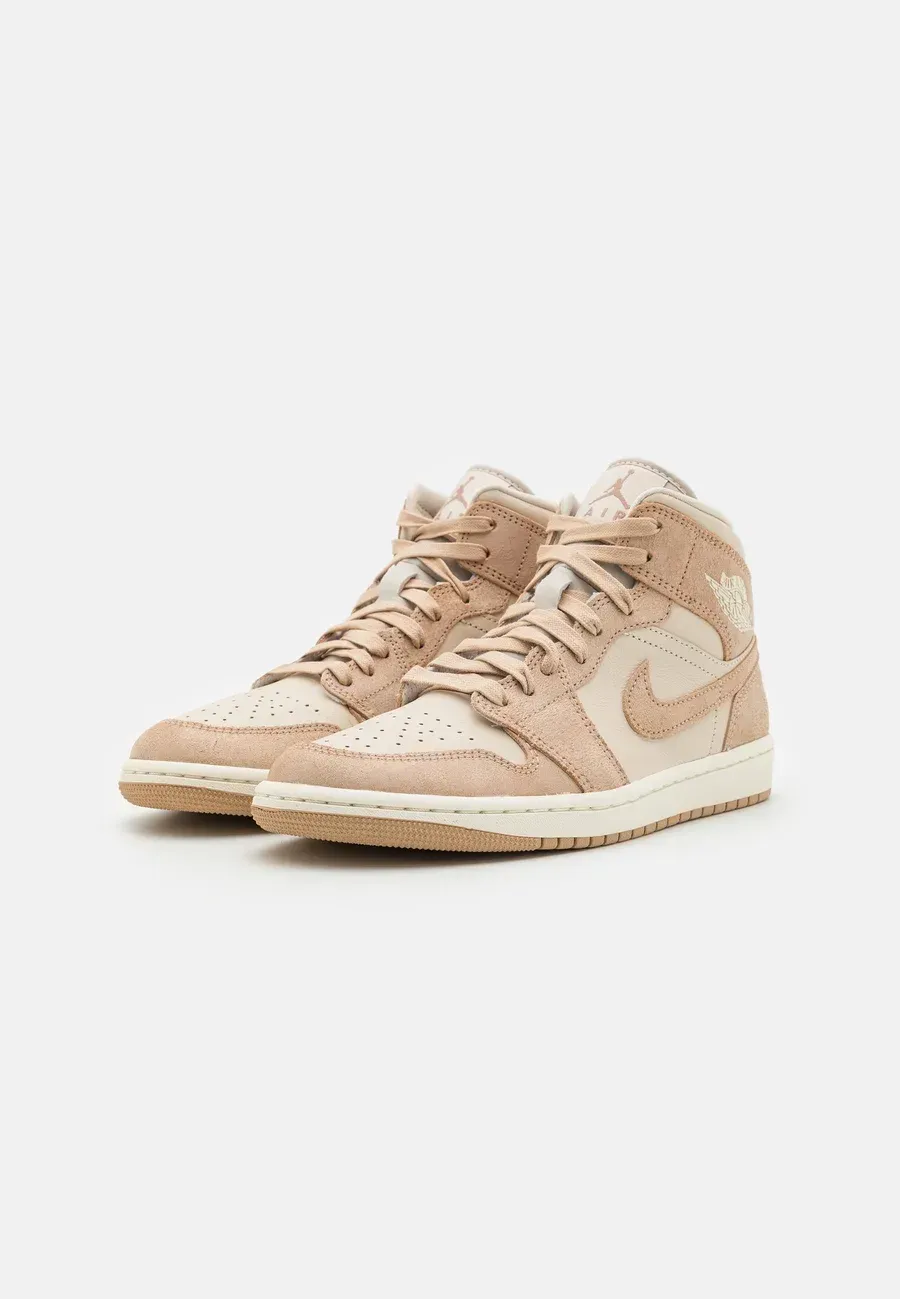 Фото № 2 с приближением к товару «‎AIR JORDAN 1 MID SE»