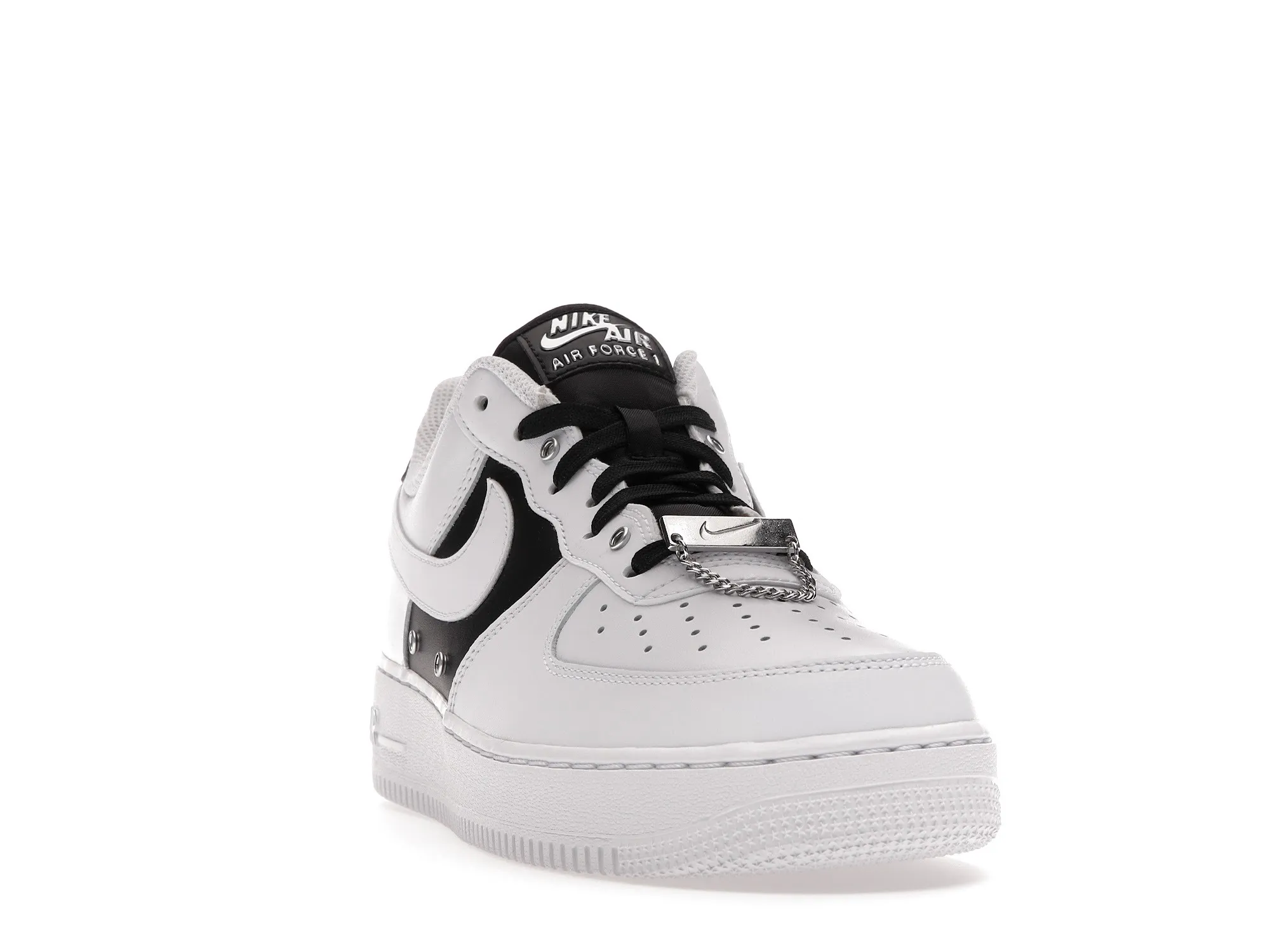 Фото № 3 с приближением к товару «‎Nike Air Force 1 Low 07 PRM Silver Chain»