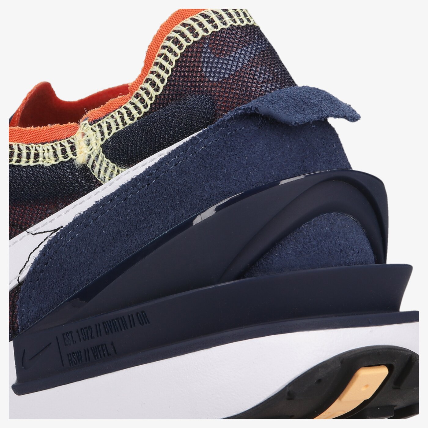 Фото № 4 с приближением к товару «‎Nike Waffle One»