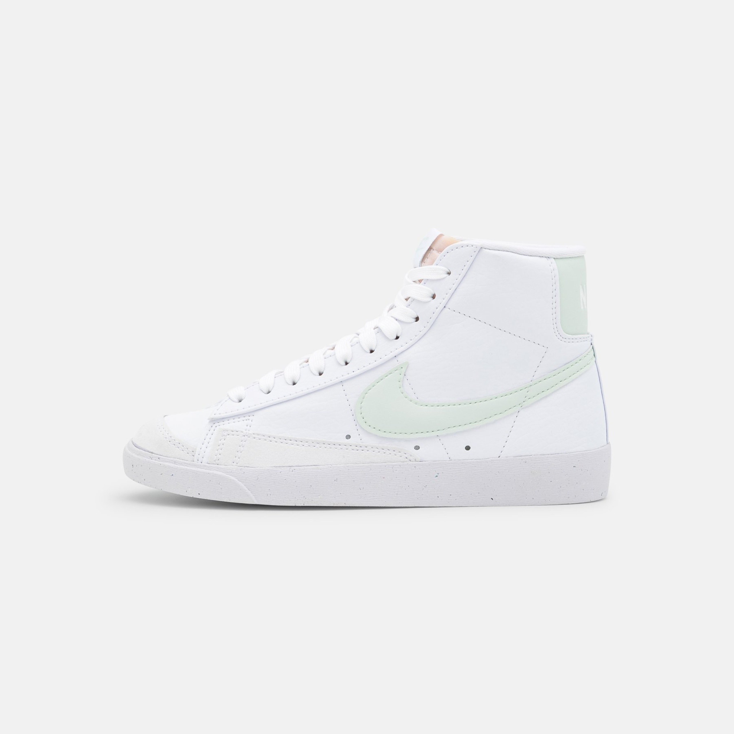 Фото № 1 с приближением к товару «‎Nike Blazer ’77 Next Nature 2 »