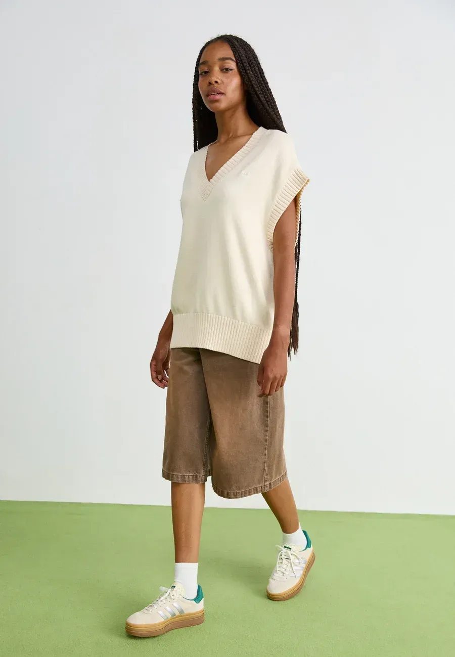 Фото № 3 с приближением к товару «‎GAZELLE BOLD»