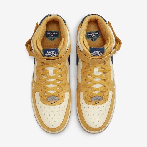 Фото № 5 с приближением к товару «‎Nike Air Force 1 »