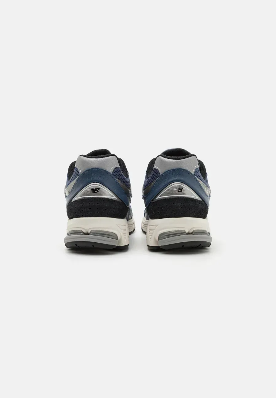 Фото № 3 с приближением к товару «‎M2002 UNISEX»