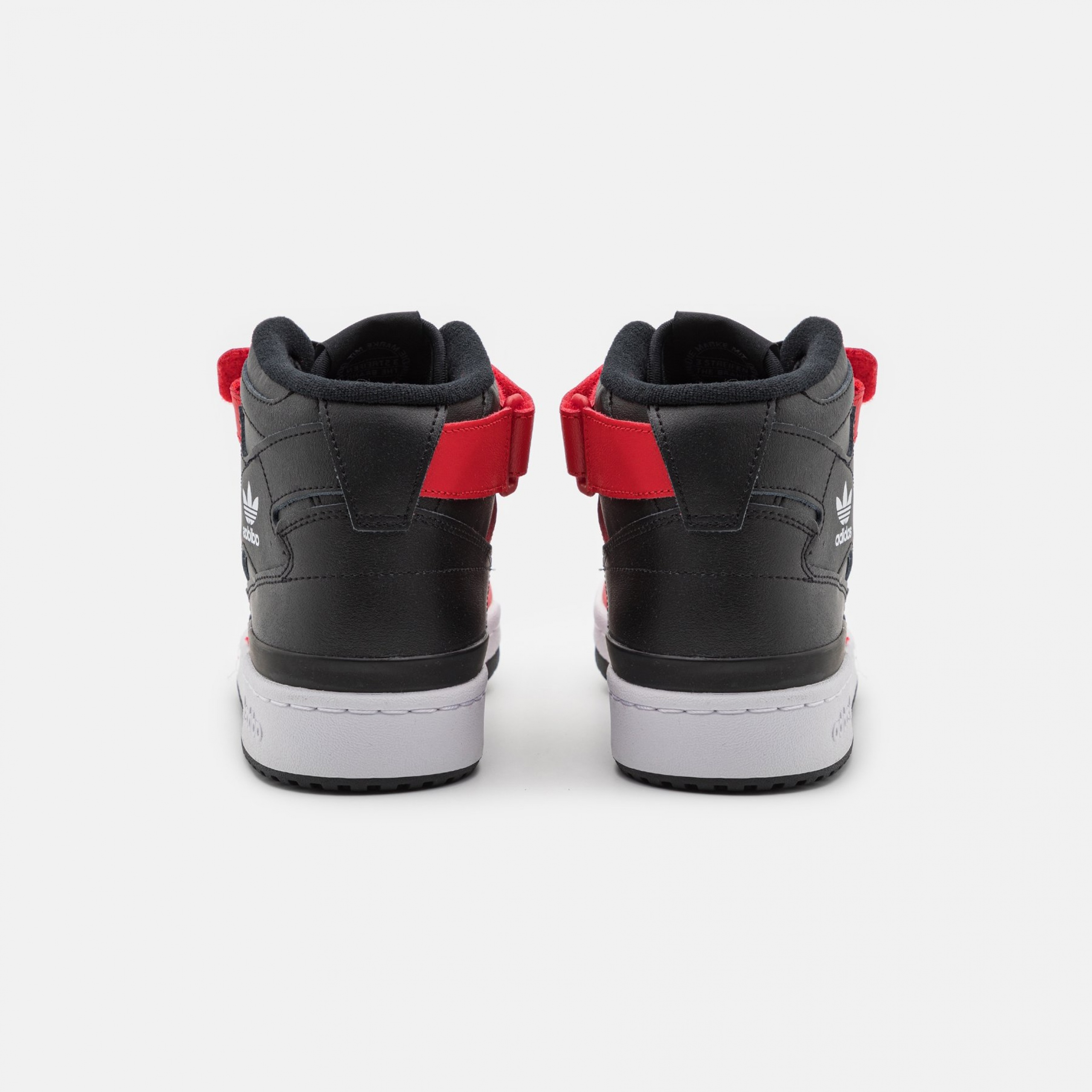 Фото № 3 с приближением к товару «‎Adidas Forum »