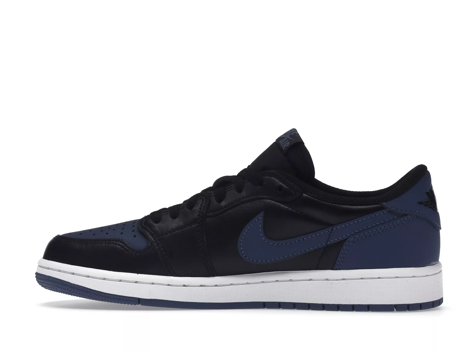 Фото № 4 с приближением к товару «‎Jordan 1 Retro Low OG Mystic Navy»