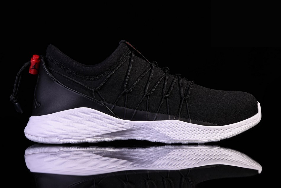 Фото № 2 с приближением к товару «‎Nike Air Jordan Formula 23 Toggle »