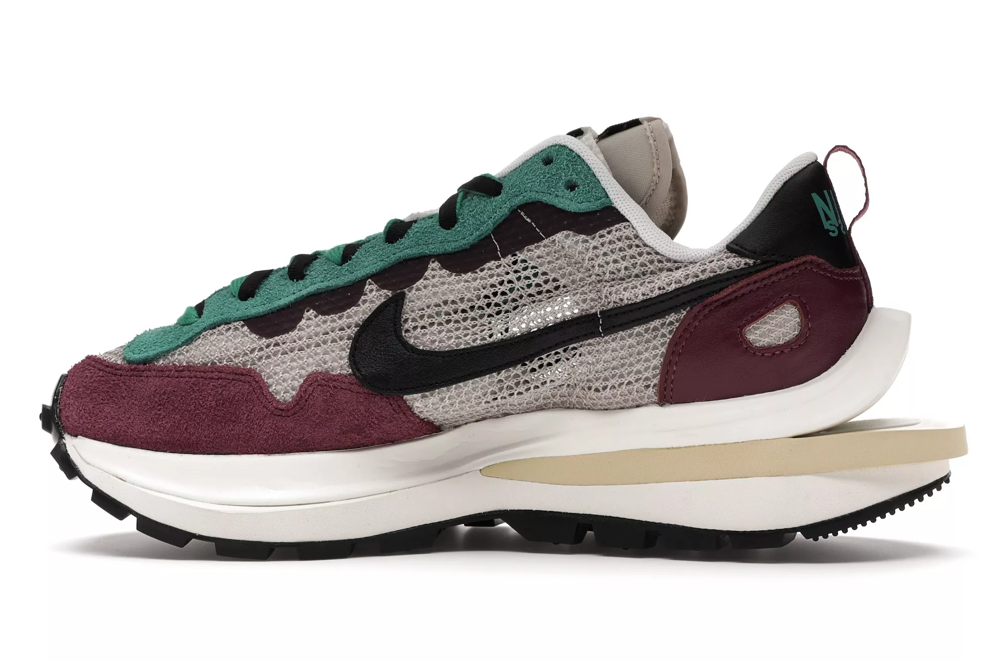 Фото № 6 с приближением к товару «‎Nike Vaporwaffle sacai Villain Red Neptune Green»