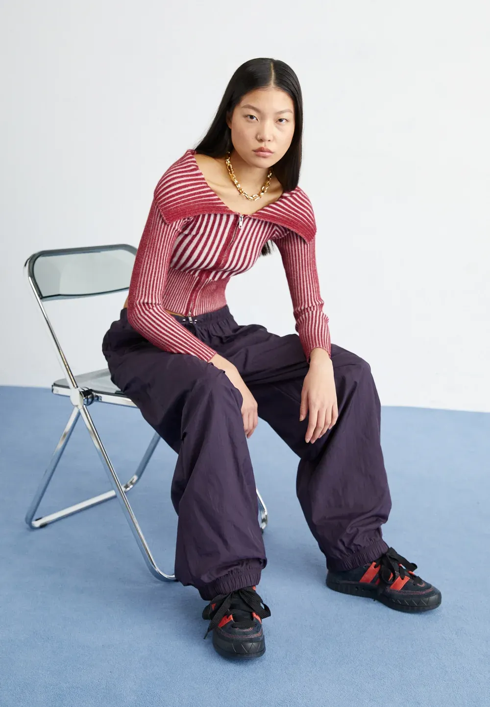 Фото № 3 с приближением к товару «‎ADIMATIC»