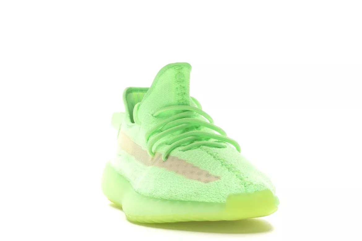 Фото № 4 с приближением к товару «‎adidas Yeezy Boost 350 V2 Glow»
