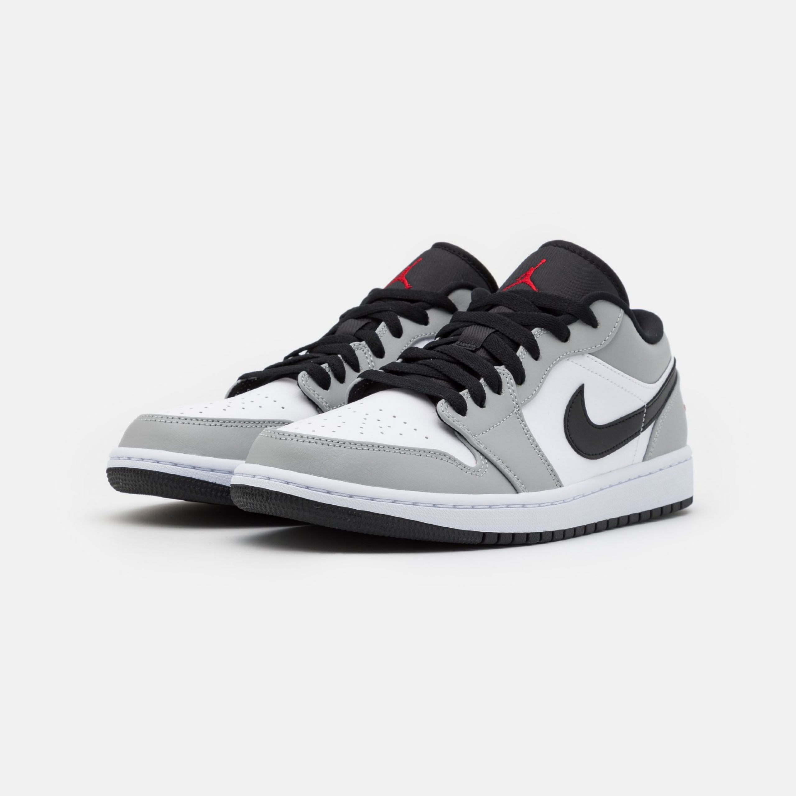 Фото № 2 с приближением к товару «‎Air Jordan 1 »