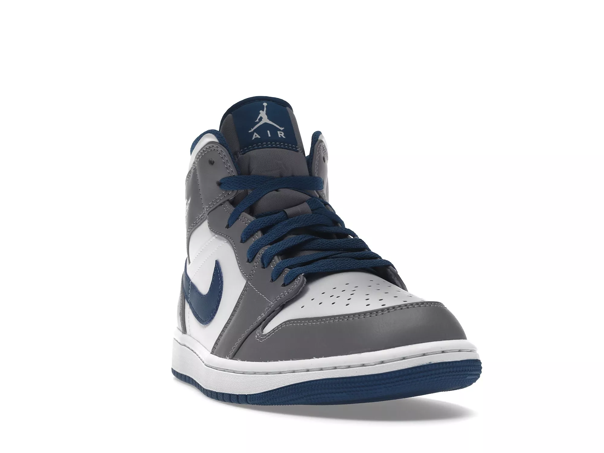 Фото № 5 с приближением к товару «‎Jordan 1 Mid True Blue»
