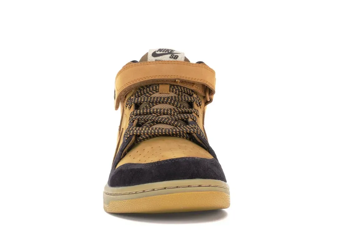 Фото № 2 с приближением к товару «‎Nike SB Dunk Mid Lewis Marnell»