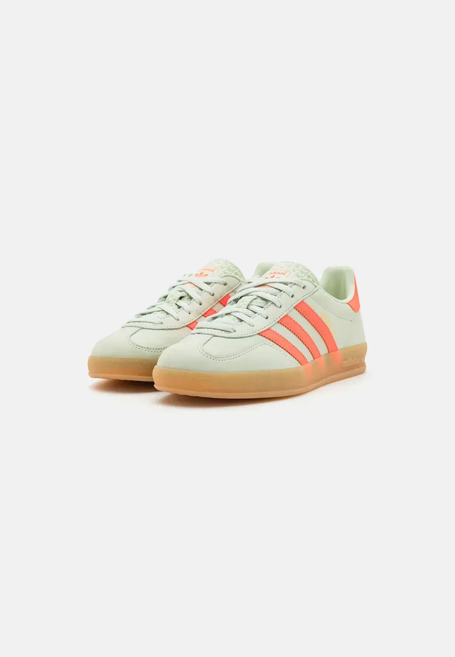 Фото № 2 с приближением к товару «‎GAZELLE INDOOR»