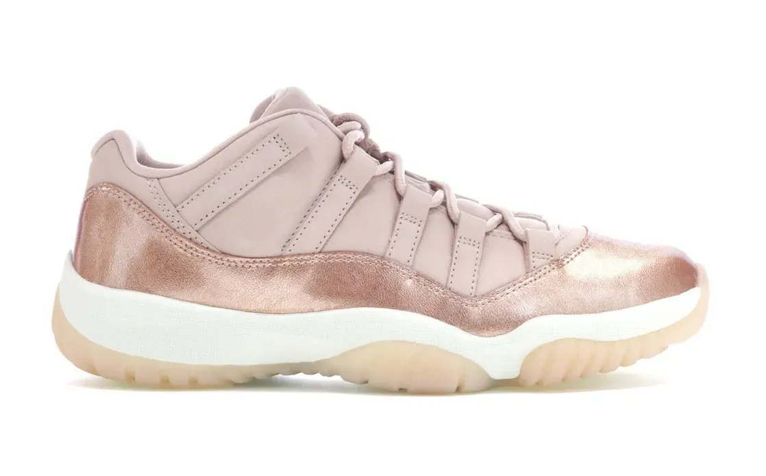 Фото № 1 с приближением к товару «‎Jordan 11 Retro Low Rose Gold »