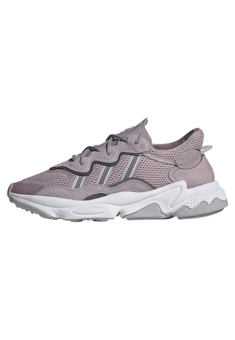 Фото № 2 с приближением к товару «‎Adidas Ozweego Shoes »