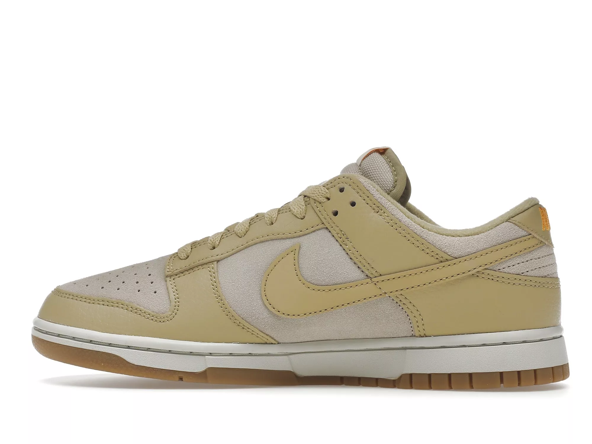 Фото № 6 с приближением к товару «‎Nike Dunk Low Khaki Suede Gum»