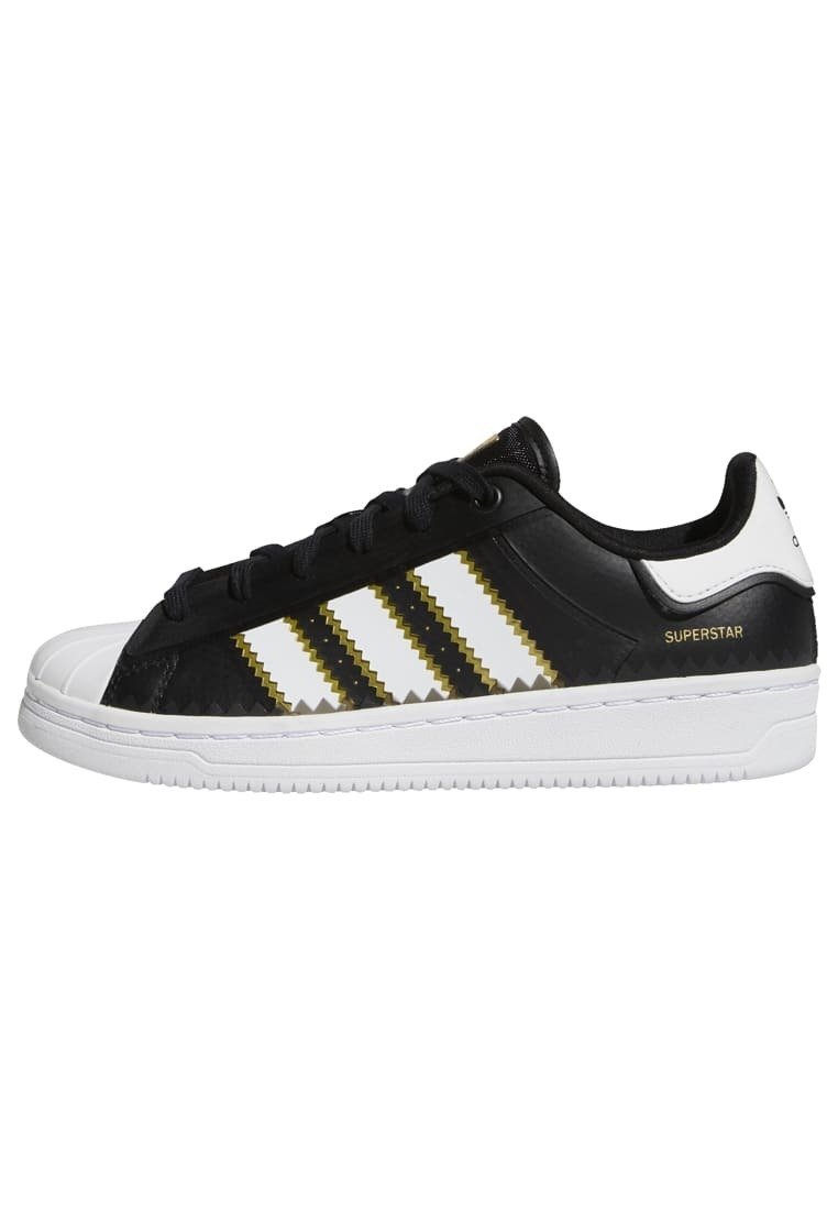Фото № 1 с приближением к товару «‎Adidas Superstar OT Tech W »