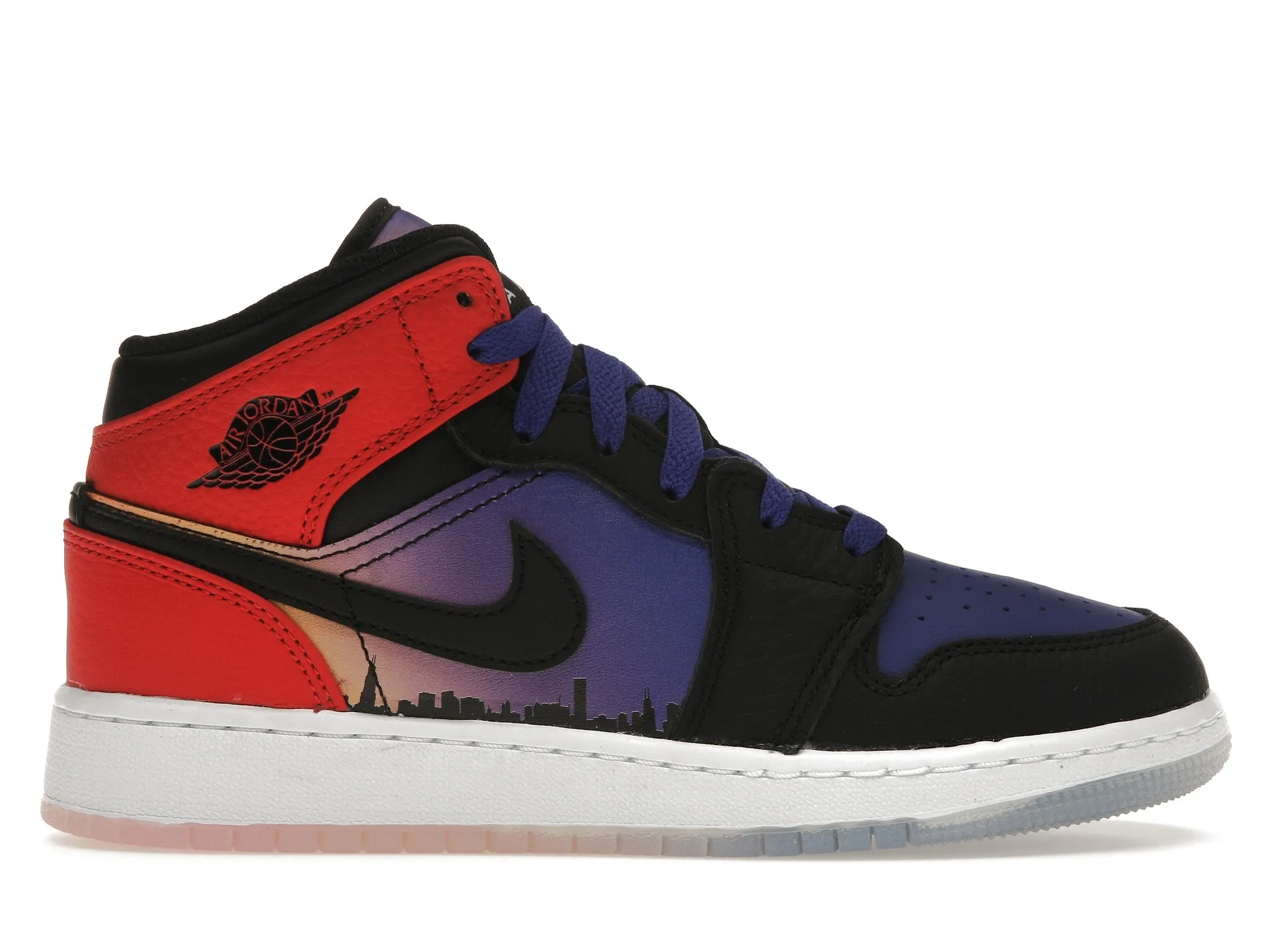 Фото № 1 с приближением к товару «‎Jordan 1 Mid SS Skyline »