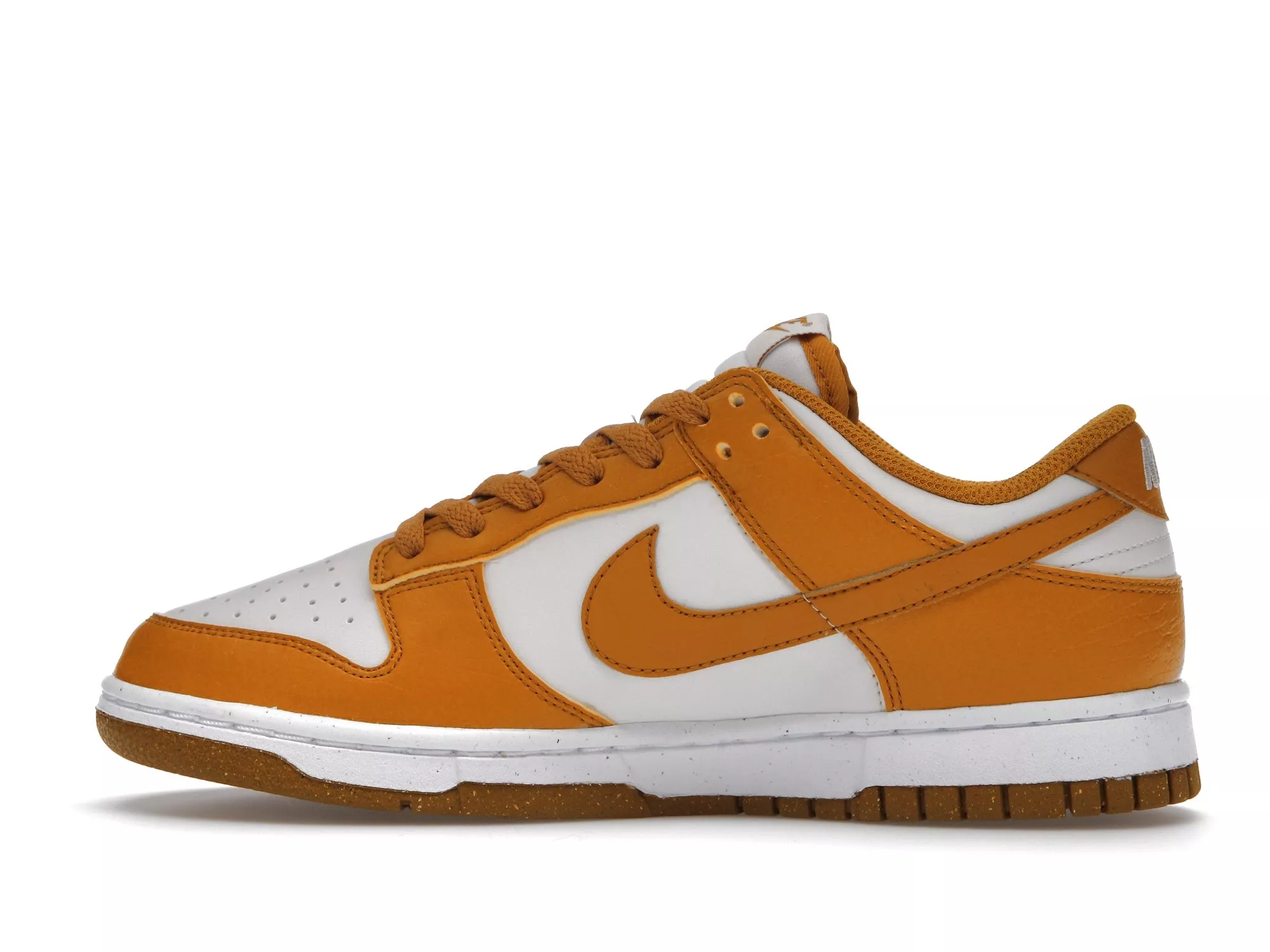 Фото № 4 с приближением к товару «‎Nike Dunk Low Next Nature Phantom Gold Suede »