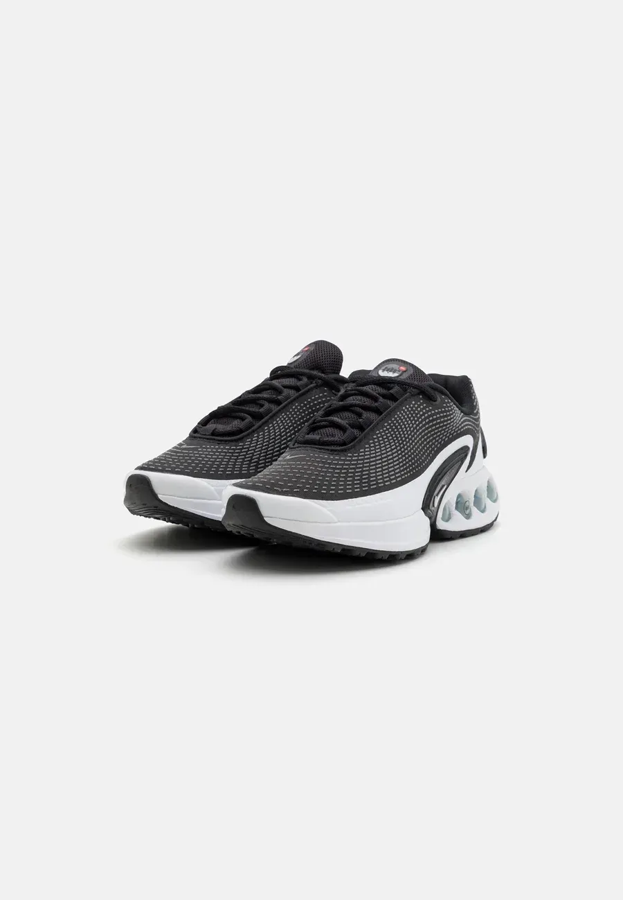 Фото № 4 с приближением к товару «‎AIR MAX DN»