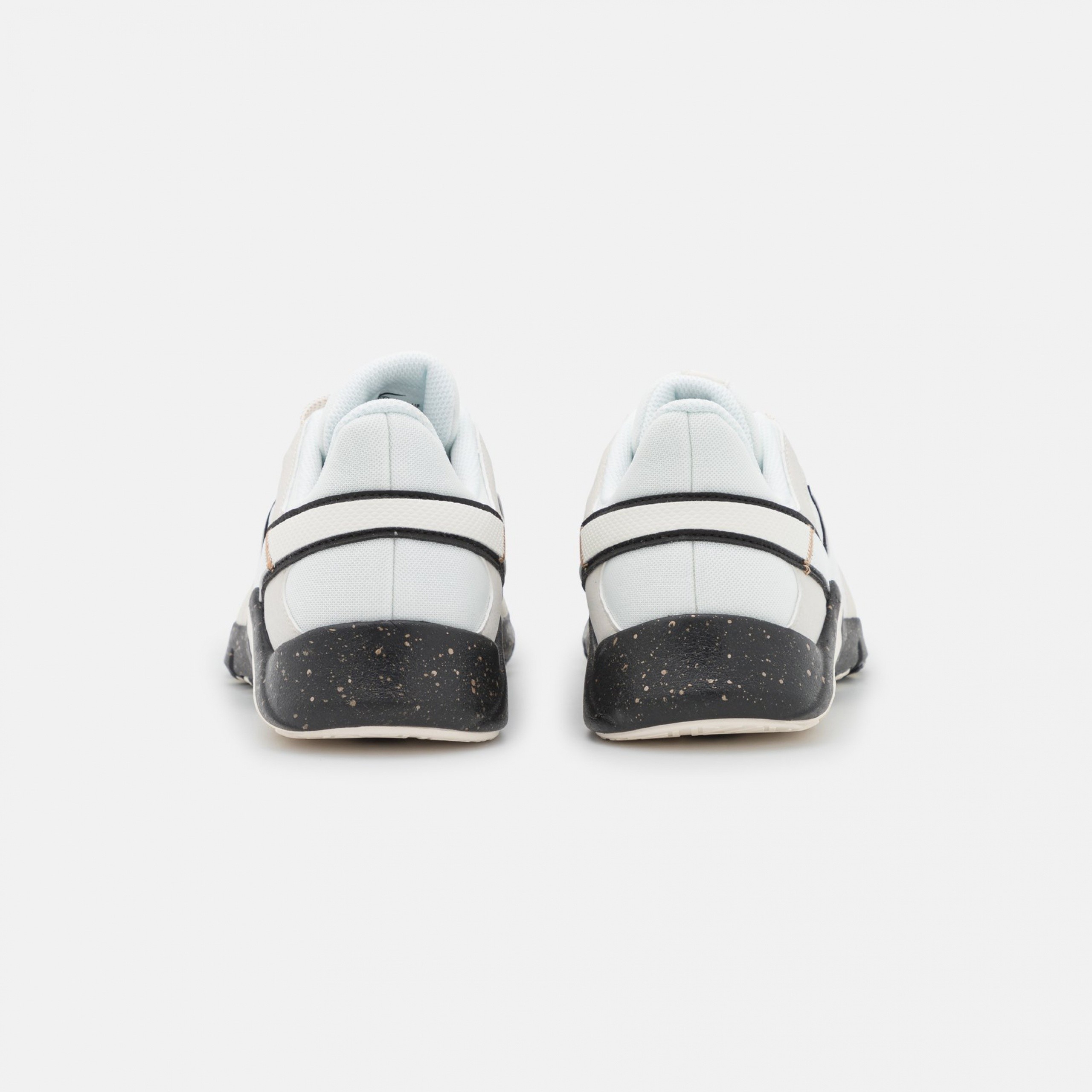 Фото № 3 с приближением к товару «‎Nike Legend Essential 2 Prm»