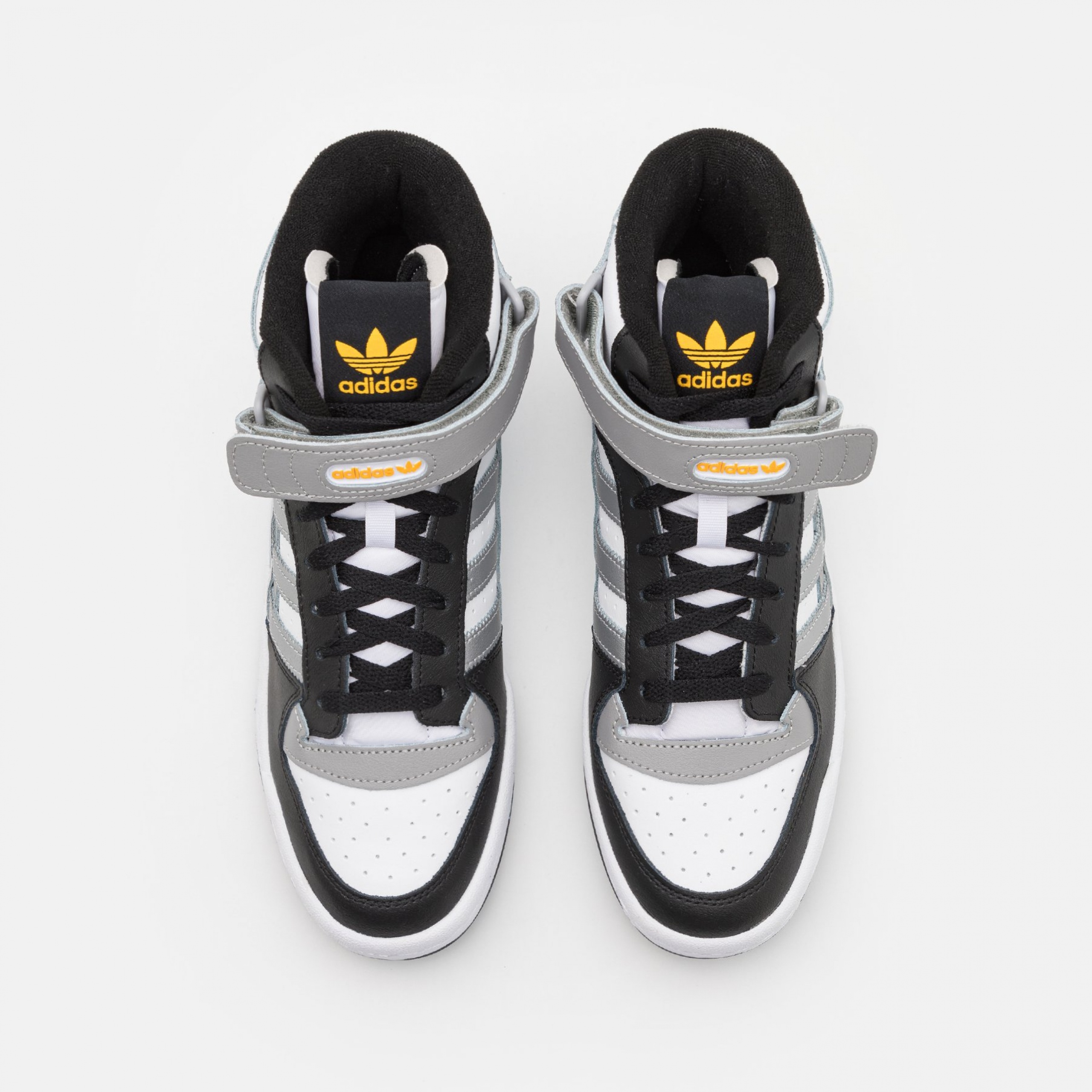 Фото № 4 с приближением к товару «‎Adidas Forum »