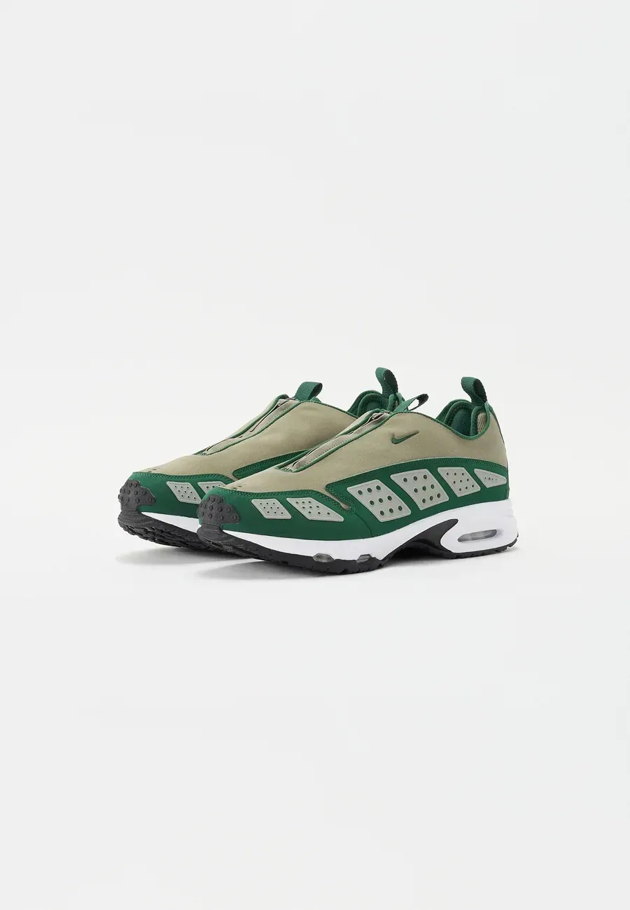 Фото № 2 с приближением к товару «‎AIR MAX SNDR»