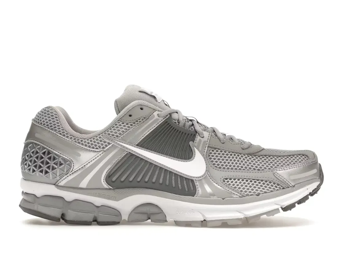 Фото № 1 с приближением к товару «‎Nike Zoom Vomero 5»