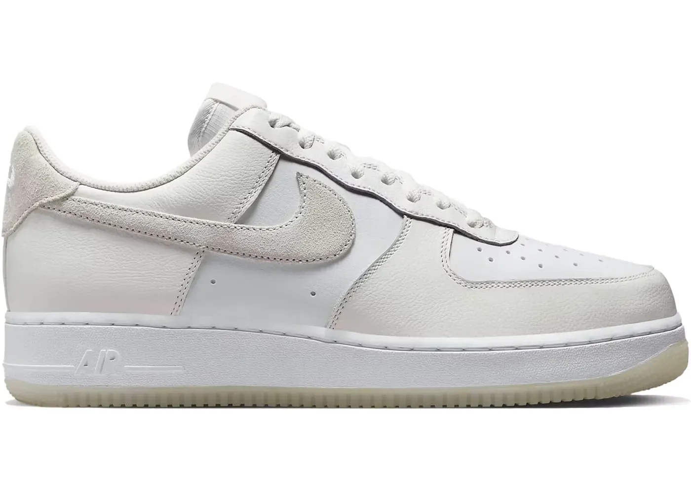 Nike Air Force 1 Low '07 LV8