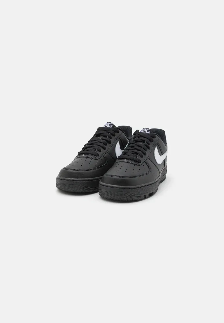 Фото № 2 с приближением к товару «‎AIR FORCE 1 07 UNISEX»