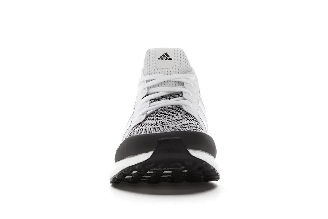 Фото № 2 с приближением к товару «‎adidas Ultra Boost 1.0 DNA Cookies and Cream»