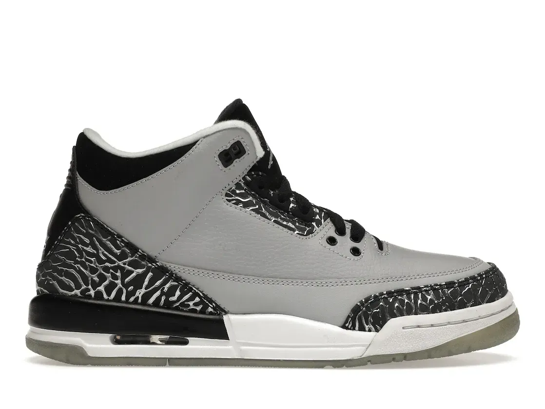 Фото № 1 с приближением к товару «‎Jordan 3 Retro Wolf Grey »