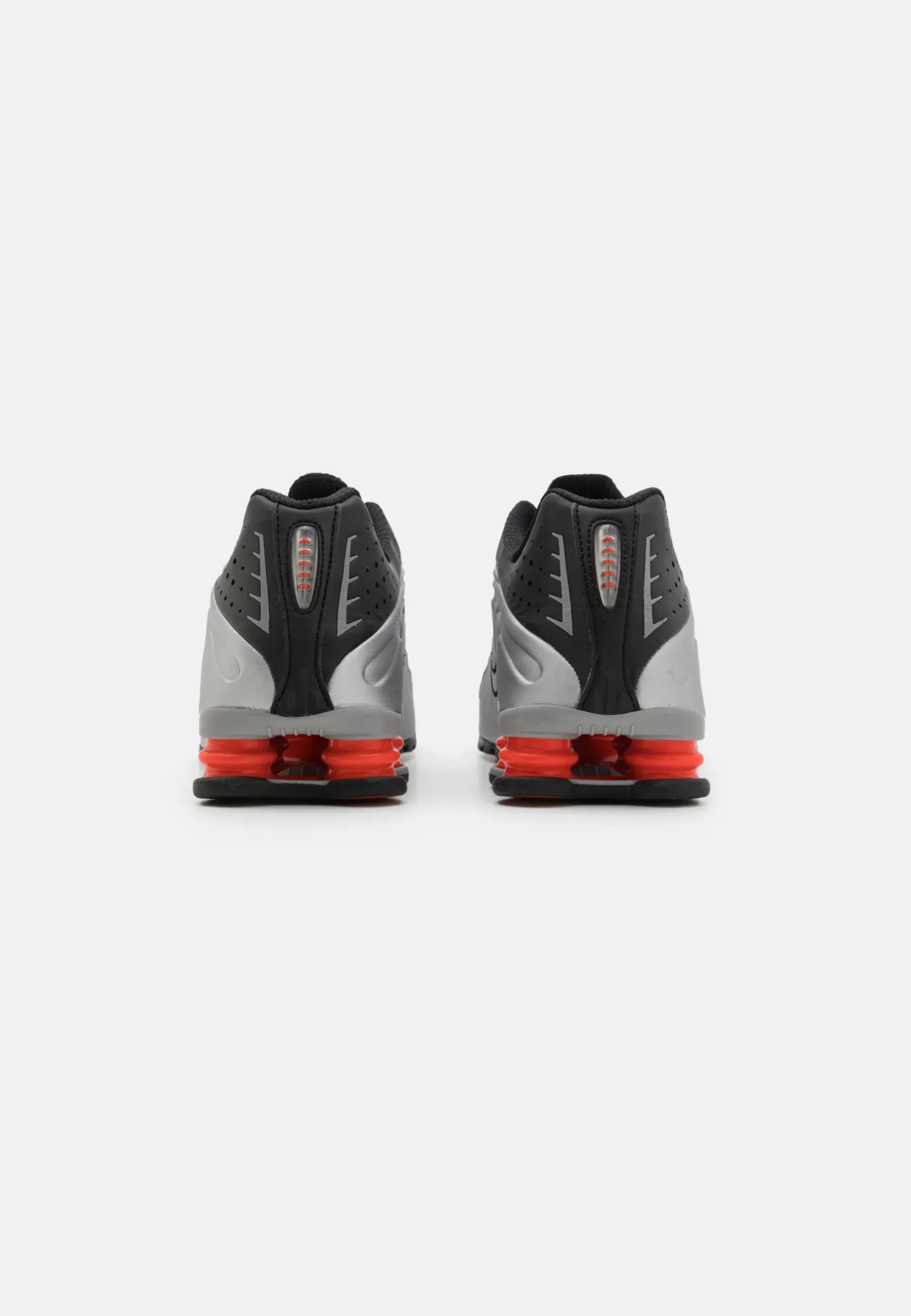 Фото № 3 с приближением к товару «‎SHOX R4 UNISEX»