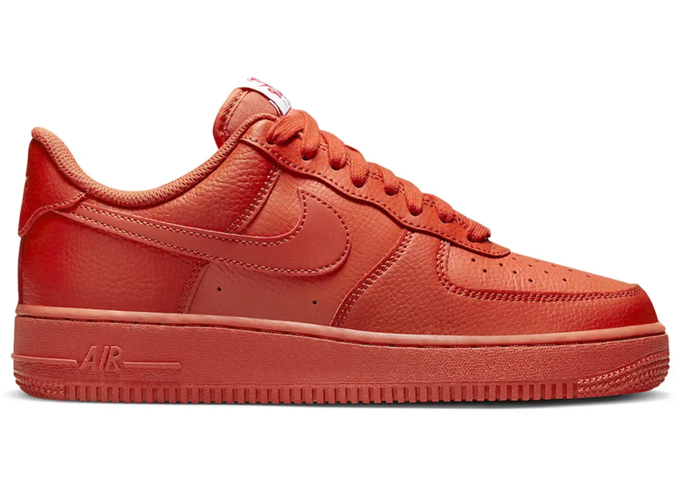 Фото № 1 с приближением к товару «‎Nike Air Force 1 Low '07 Triple Orange »