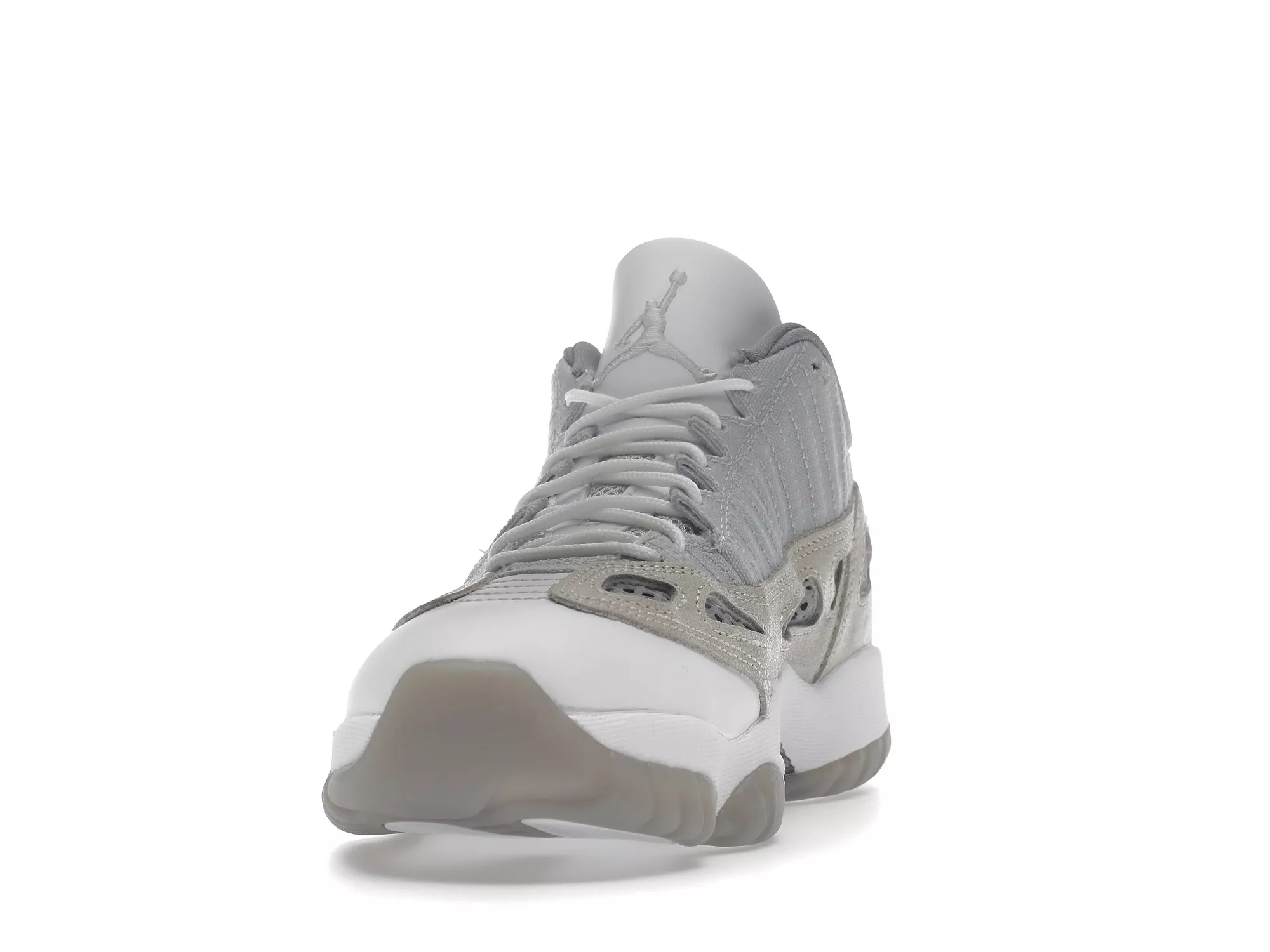 Фото № 3 с приближением к товару «‎Jordan 11 Retro Low IE Light Orewood Brown»