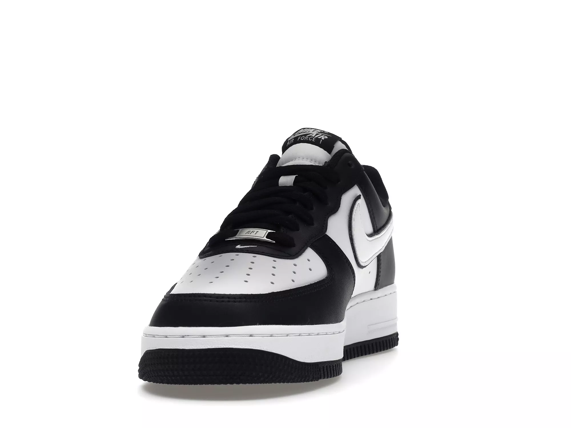 Фото № 3 с приближением к товару «‎Nike Air Force 1 '07 Low White Swoosh Panda»