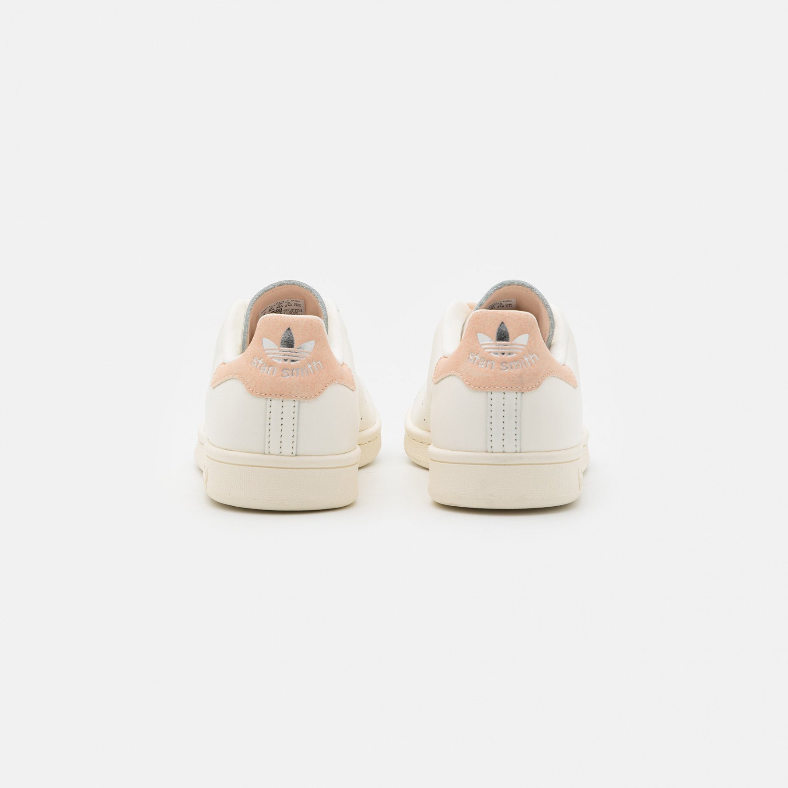 Фото № 4 с приближением к товару «‎Adidas Stan Smith »