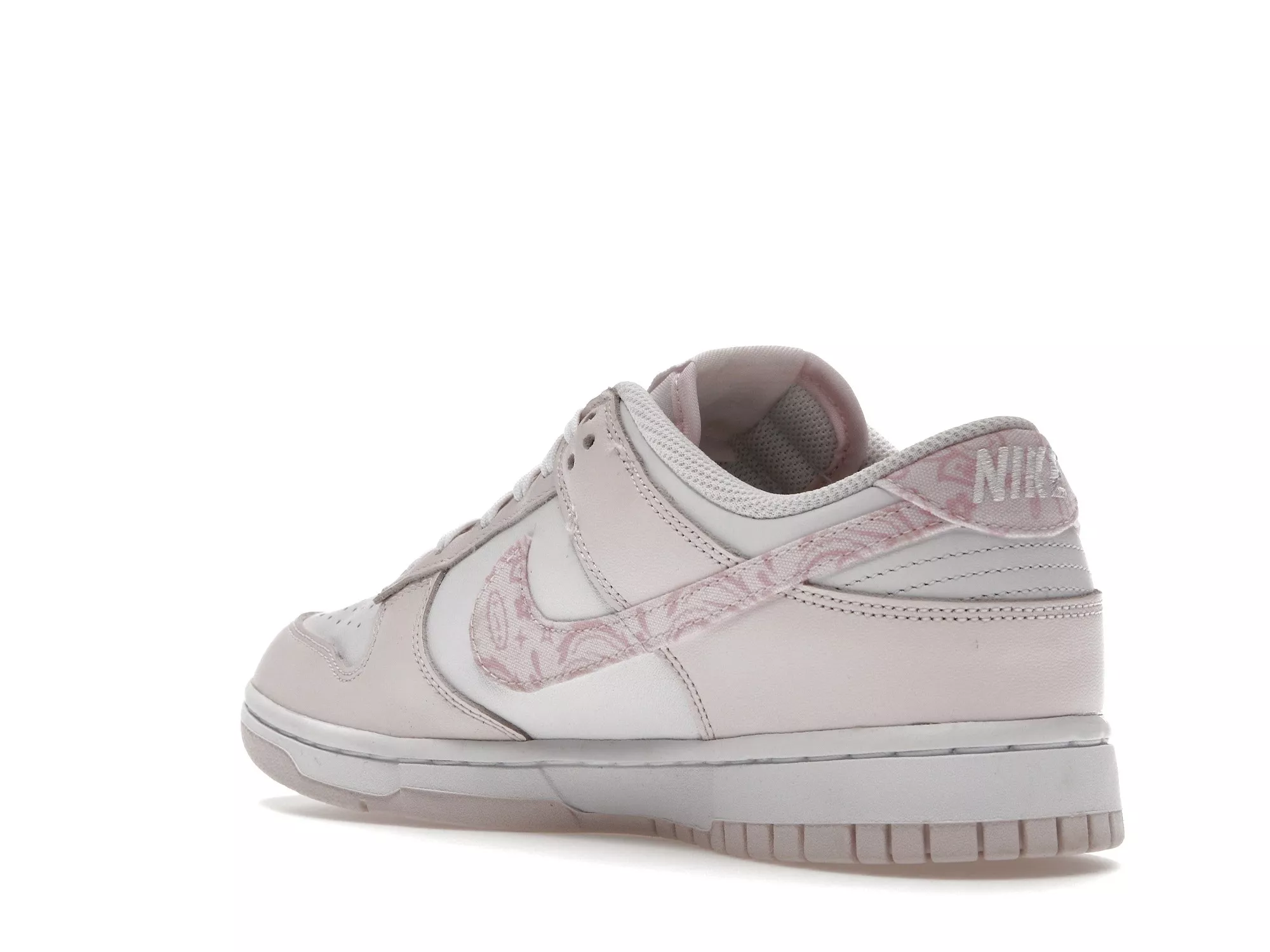 Фото № 3 с приближением к товару «‎Nike Dunk Low Essential Paisley Pack Pink »