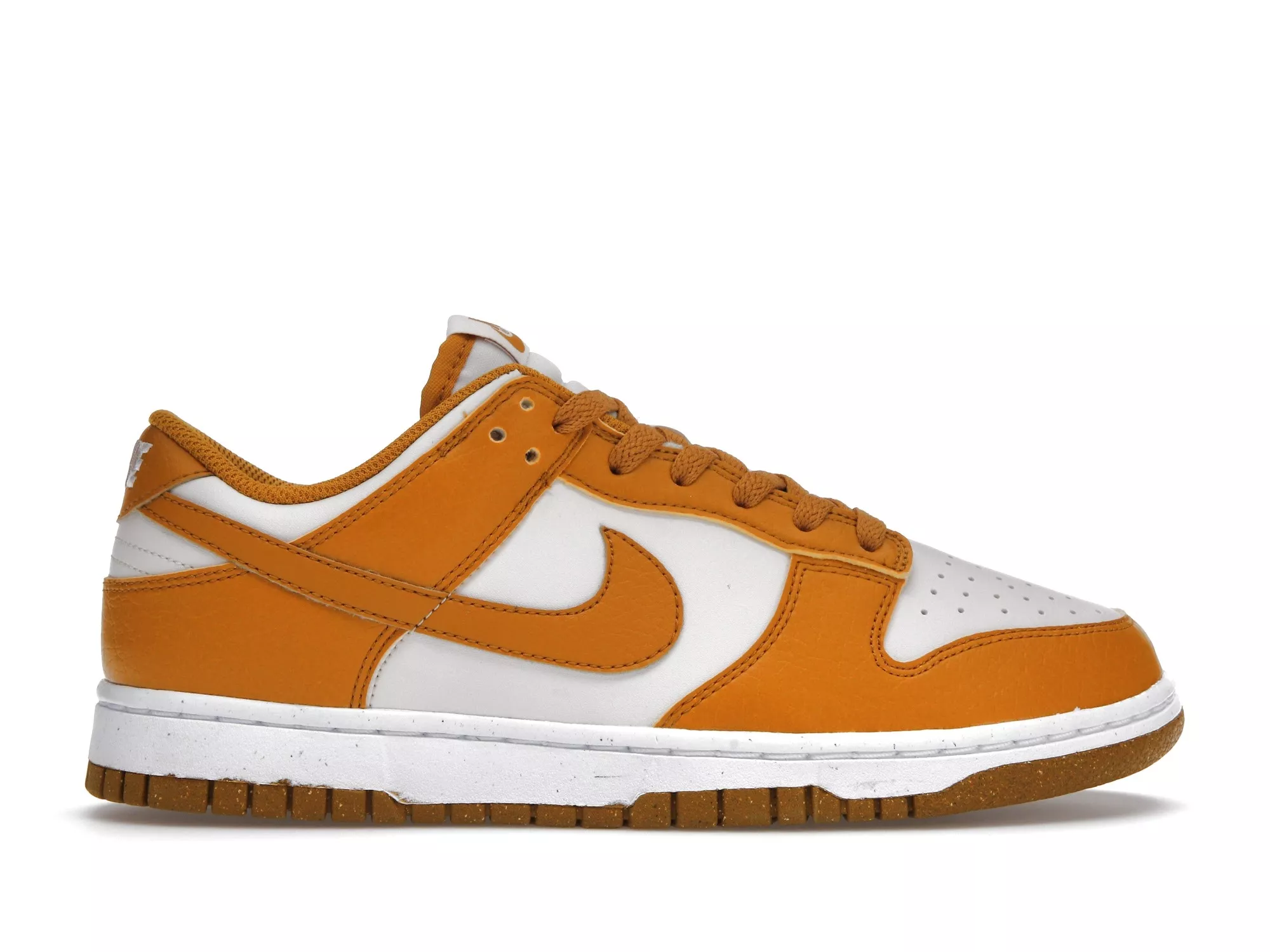 Фото № 1 с приближением к товару «‎Nike Dunk Low Next Nature Phantom Gold Suede »