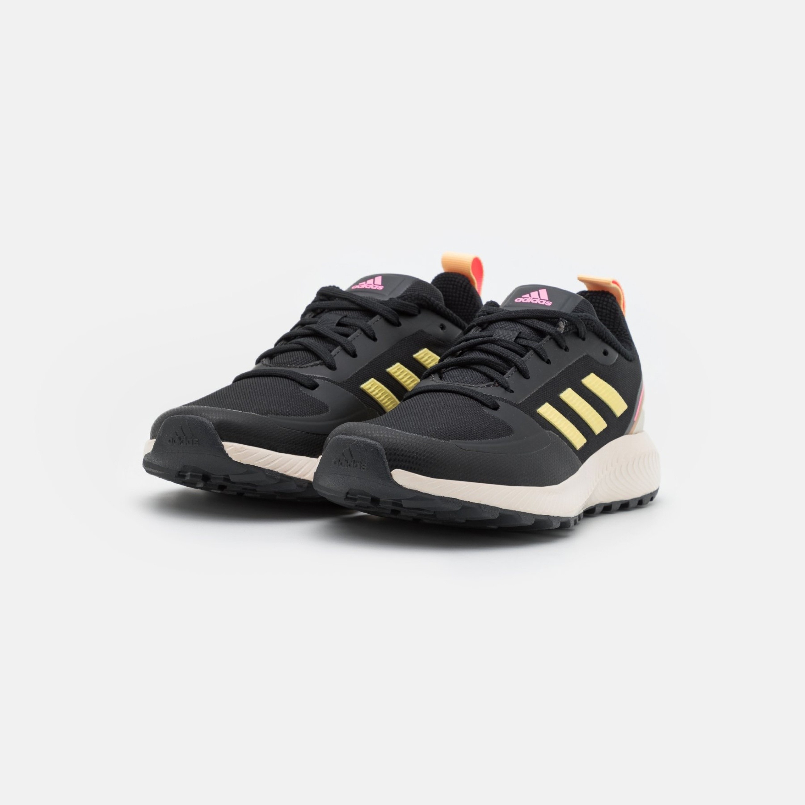 Фото № 2 с приближением к товару «‎Adidas 2.0 TR »