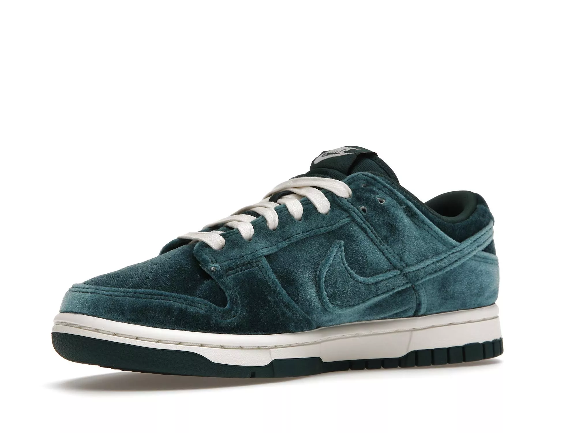 Фото № 5 с приближением к товару «‎Nike Dunk Low Velvet Teal »